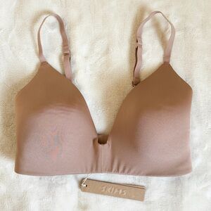 SKIMS Womens Wireless T-Shirt Bra Sienna 32D NEW